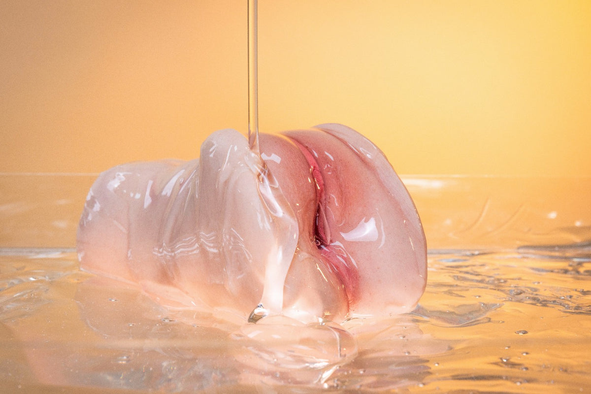 Slippery Handheld Male Masturbator