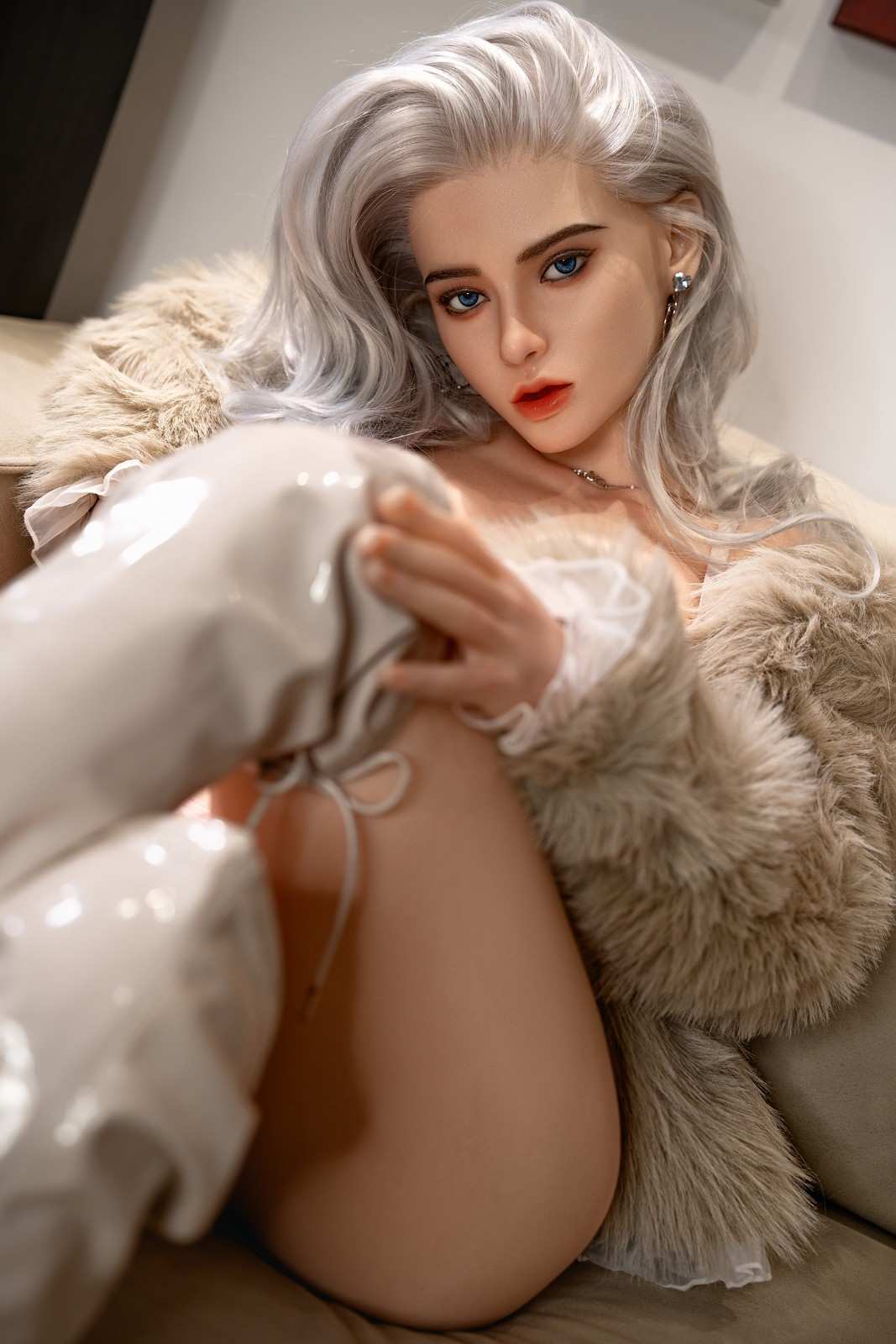 164cm (5ft4') Movable Jaw Head and TPE Body Platinum Hair Sexy Doll - In Stock | US Only