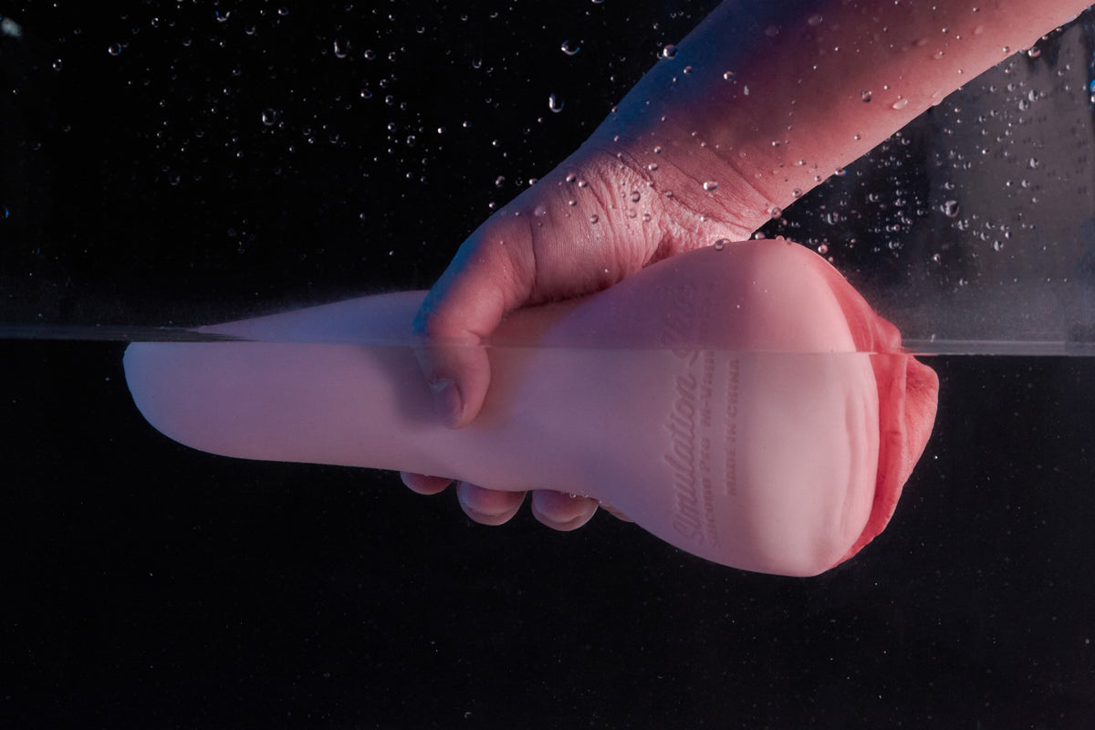 Handheld Silicone Masturbator – M-Vagina153 | CLM