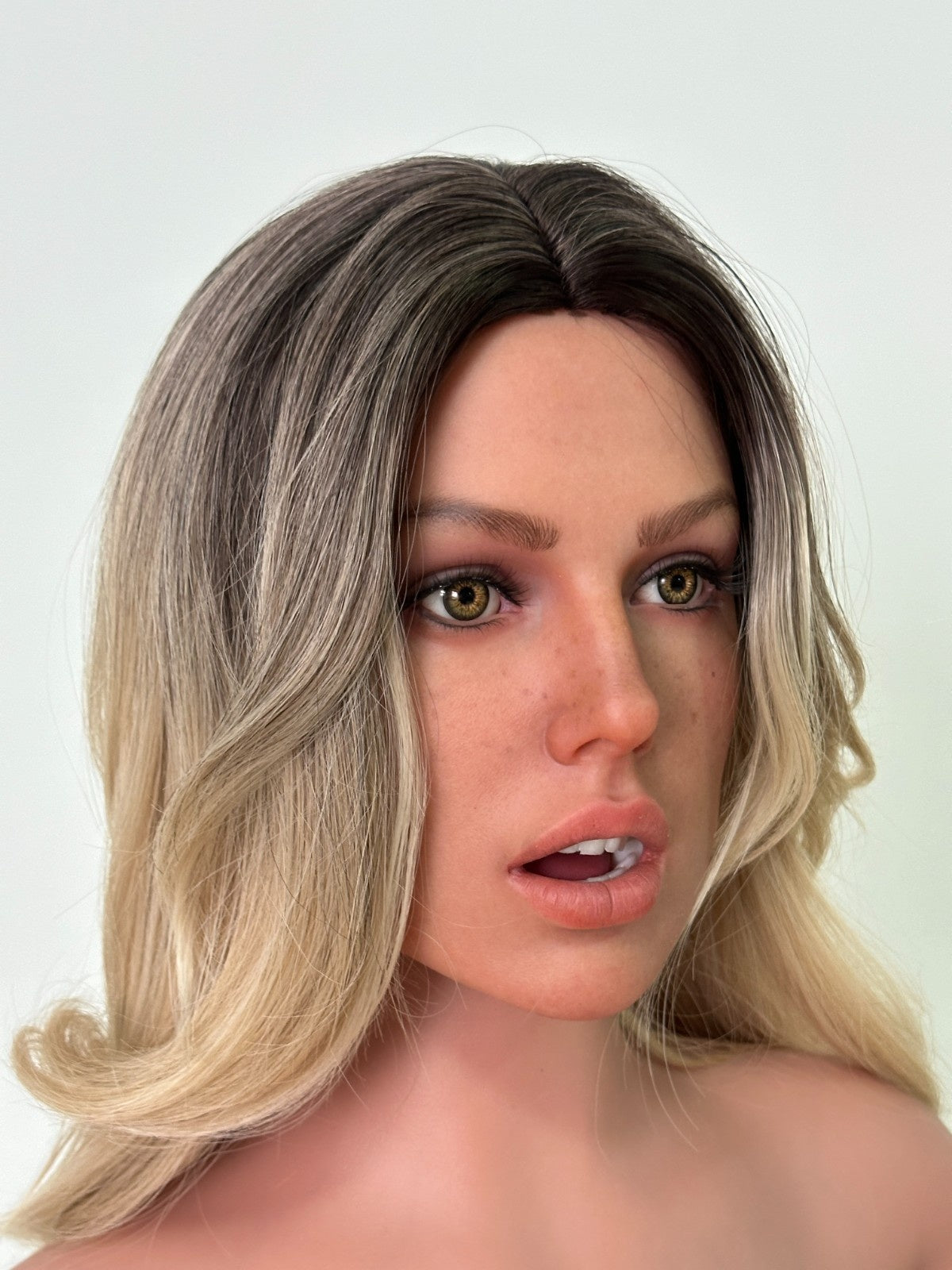 165cm (5ft5") D-Cup Silicone Sex Doll – ZXE210_2ZX165D-105-Tan