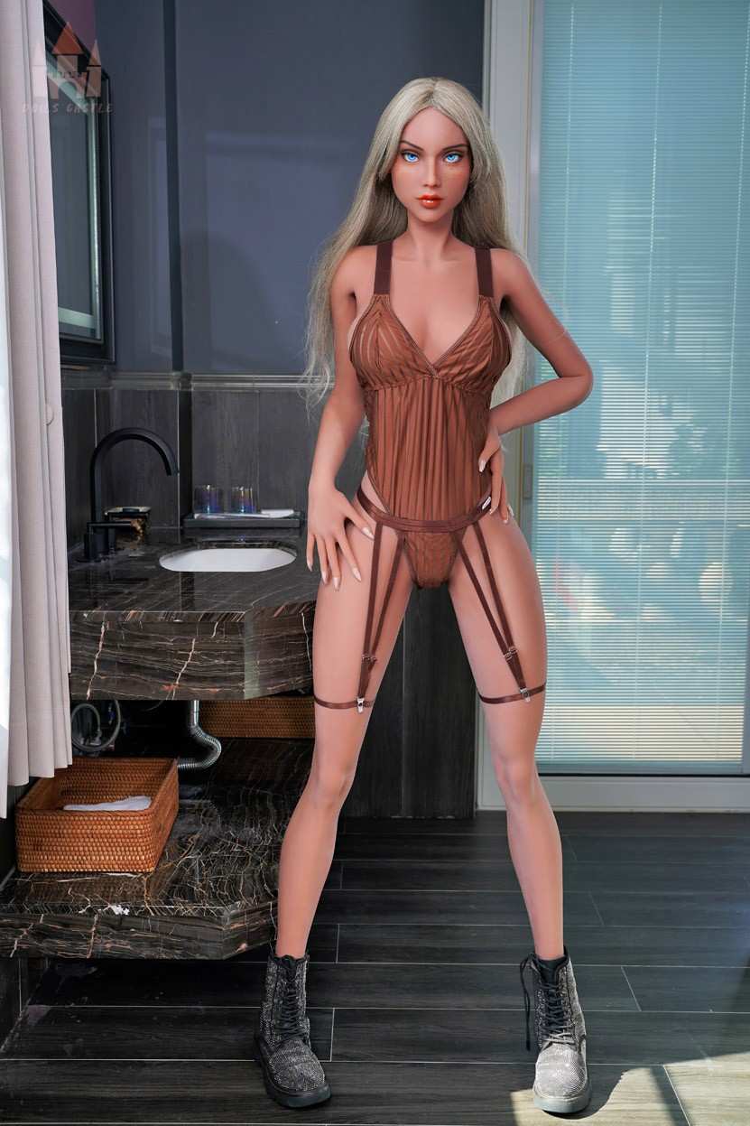 Doll Castle 170cm (5ft7") TPE Sex Doll with Gel Breast - E-Cup - In Stock | EU Only